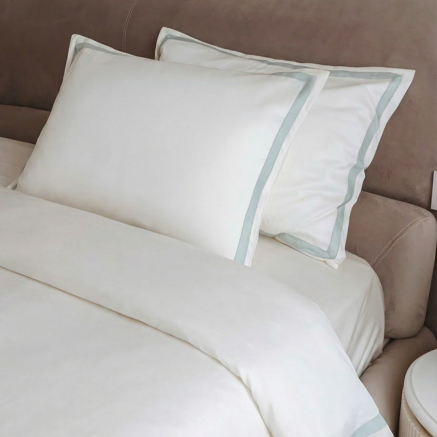 Фото Комплект постельного белья Тенсел Bono/Classic art.Ivory кант mint в интернет-магазине HP Linen
