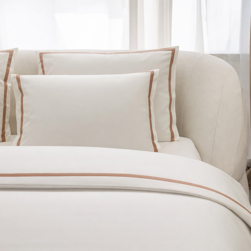 Фото Комплект постельного белья Тенсел Bono/Classic art.Ivory кант cappuchino в интернет-магазине HP Linen